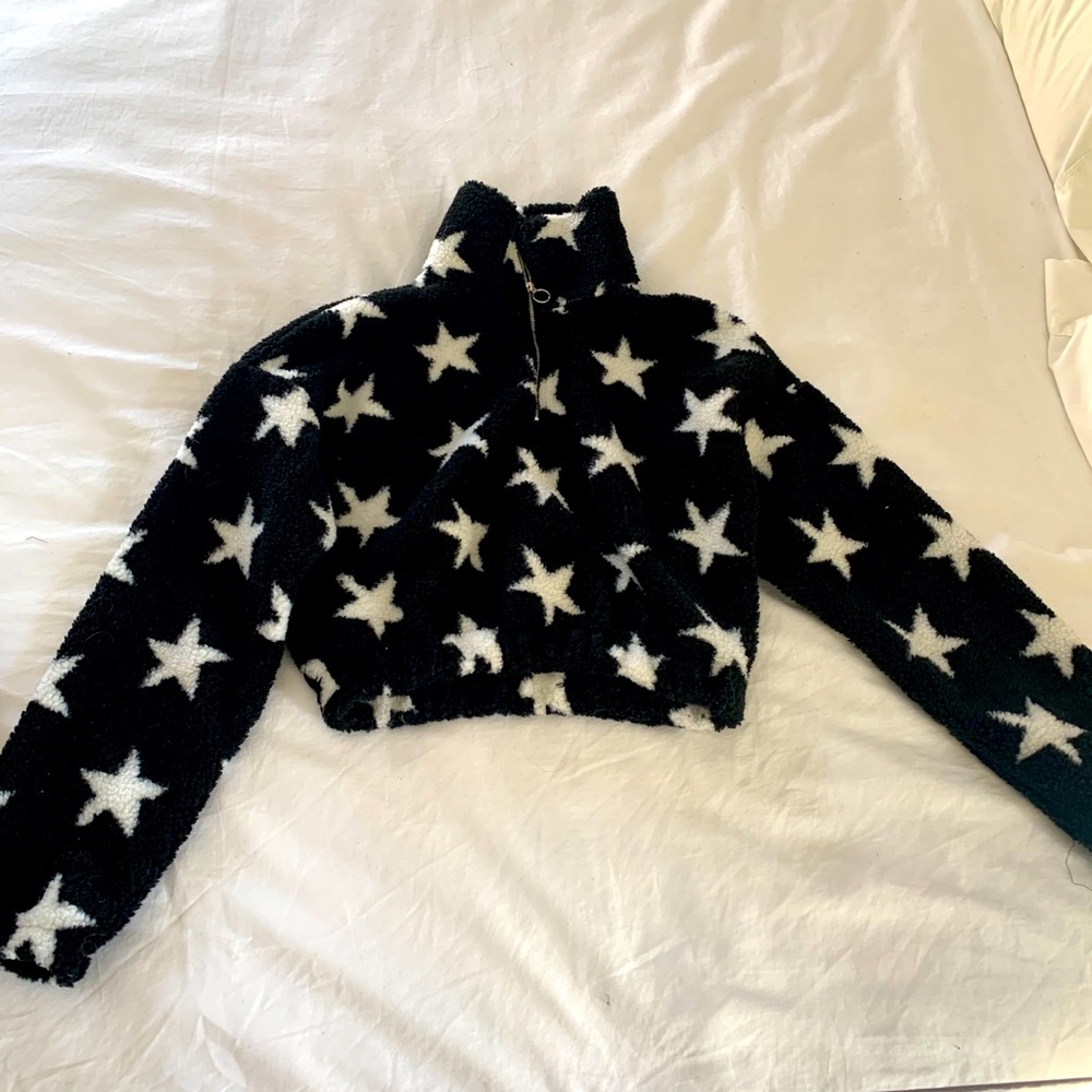 Star cropped zip up